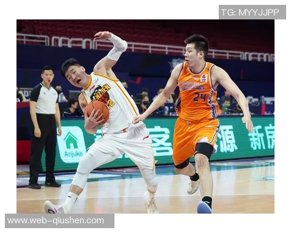 CBA四川队与深圳队激战正酣谁将赢得这场精彩对决