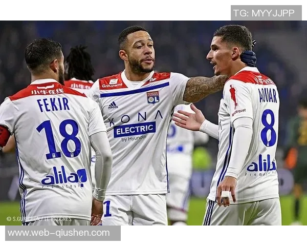 昂热与甘冈的对决分析及赛季表现对比探讨 昂热与甘冈的对决分析及赛季表现对比探讨